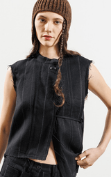 Gilet W/ String Closure | Blk Pinstripe