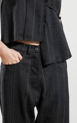 Gilet W/ String Closure | Blk Pinstripe