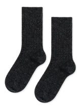 Italia Cashmere Cozy Rib Crew  | Charcoal