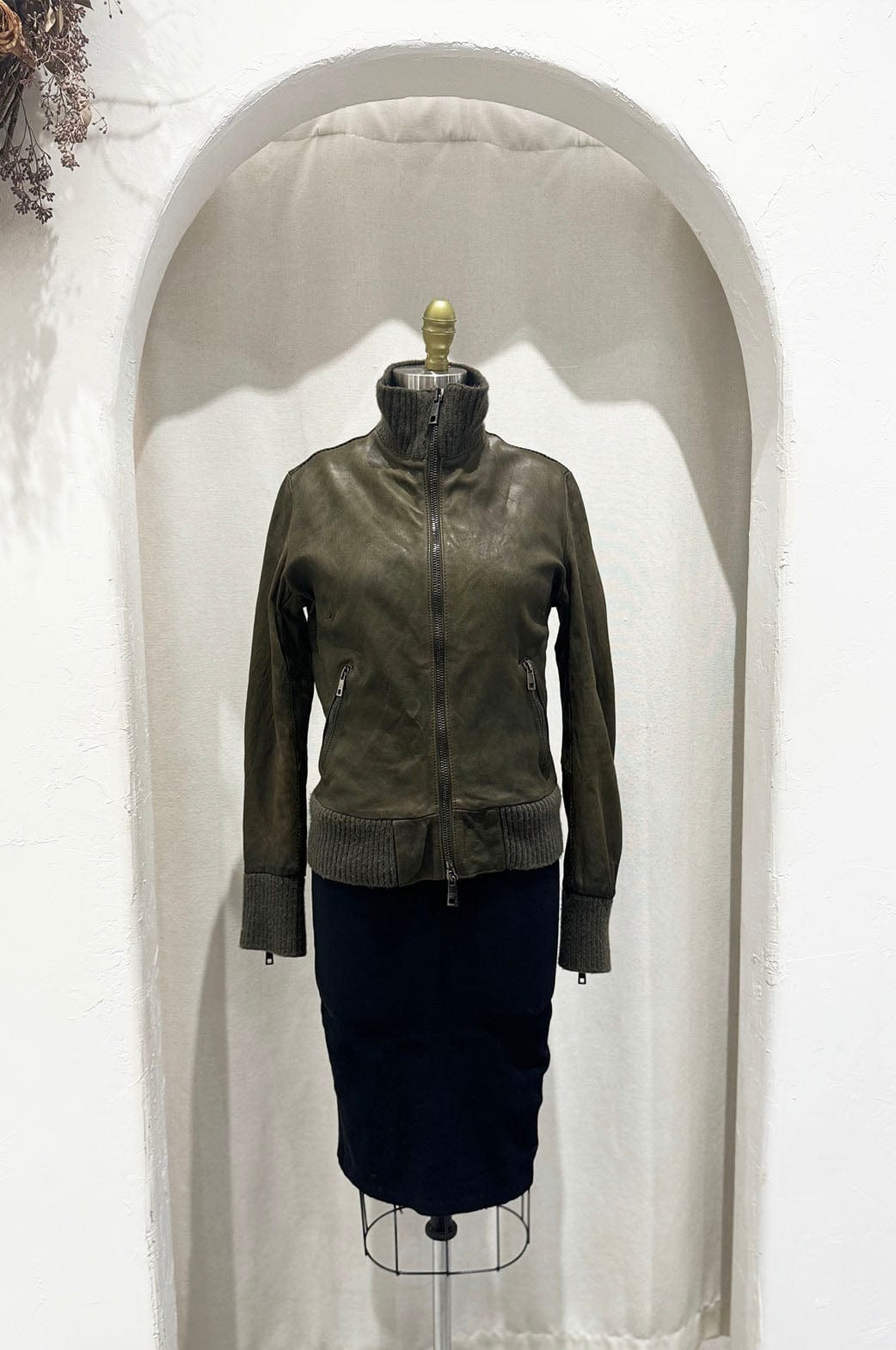 Veste En Cuir Militaire Taille L - Occasion En Très Bon état, Style Basique Noir
